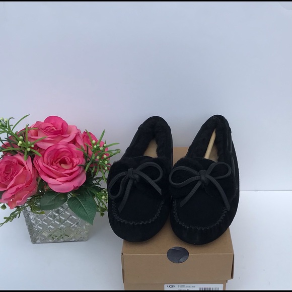 UGG Dakota Double Bow - Picture 6 of 9